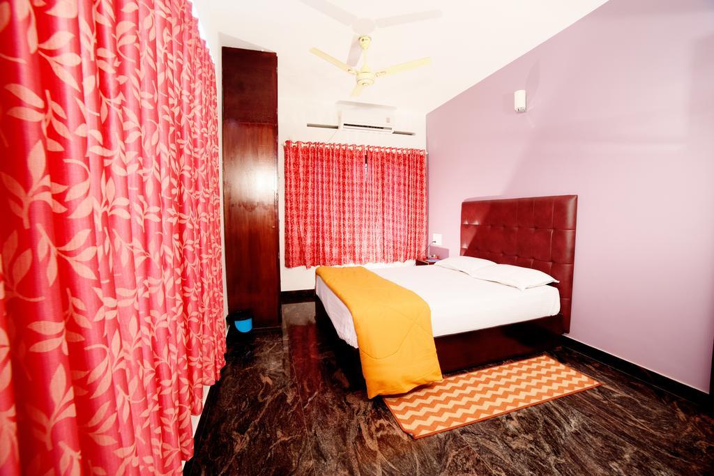 Beersheba Three Bed Room A/C Apartments Thiruvananthapuram Екстер'єр фото