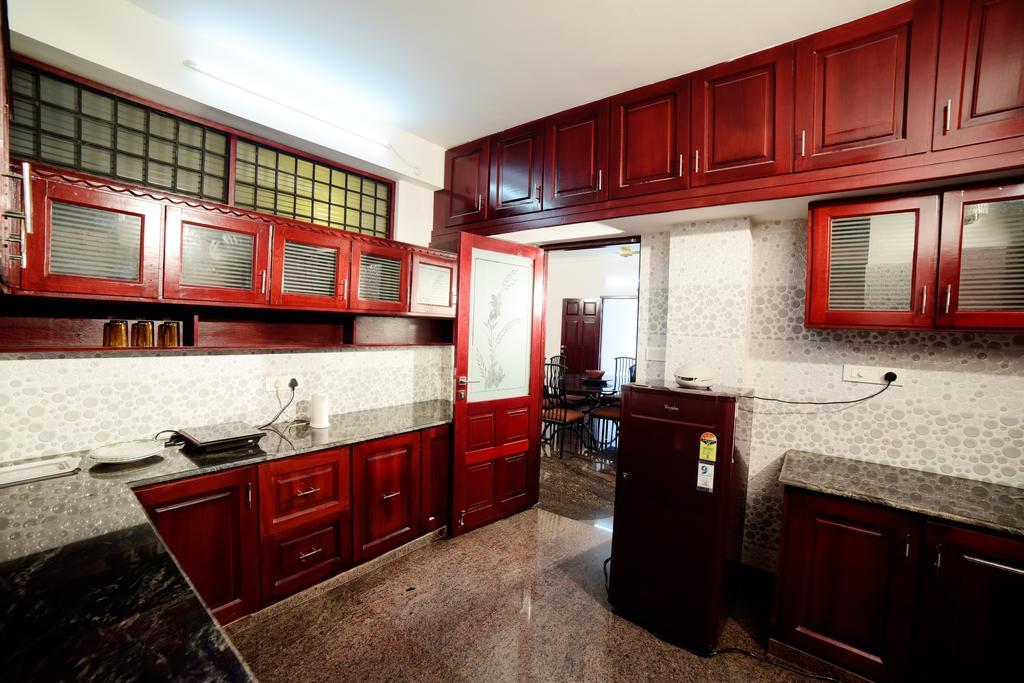 Beersheba Three Bed Room A/C Apartments Thiruvananthapuram Екстер'єр фото