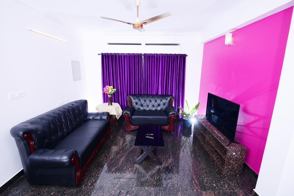 Beersheba Three Bed Room A/C Apartments Thiruvananthapuram Екстер'єр фото