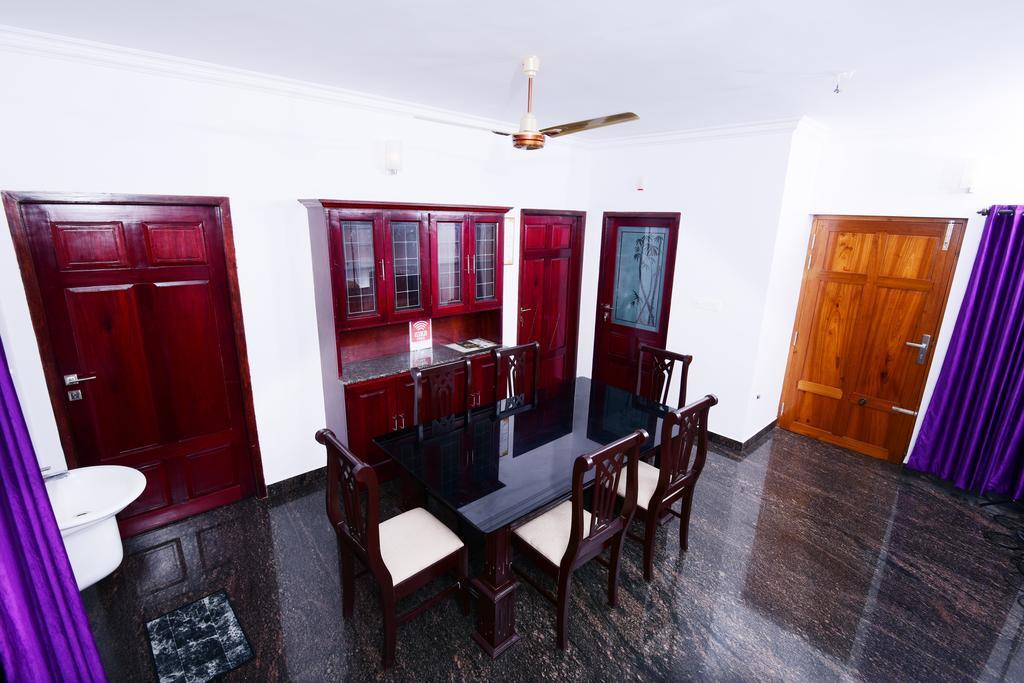 Beersheba Three Bed Room A/C Apartments Thiruvananthapuram Екстер'єр фото
