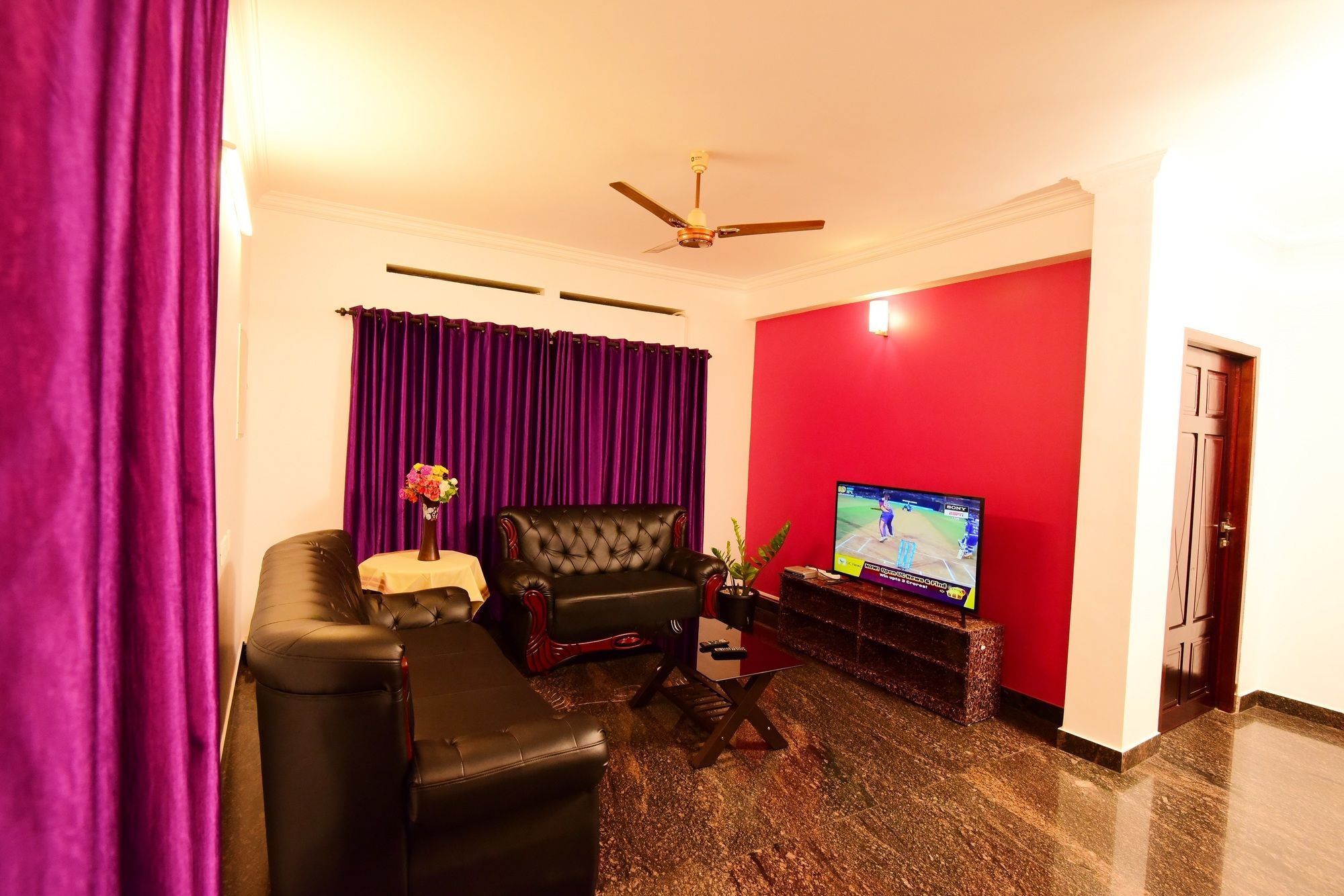 Beersheba Three Bed Room A/C Apartments Thiruvananthapuram Екстер'єр фото
