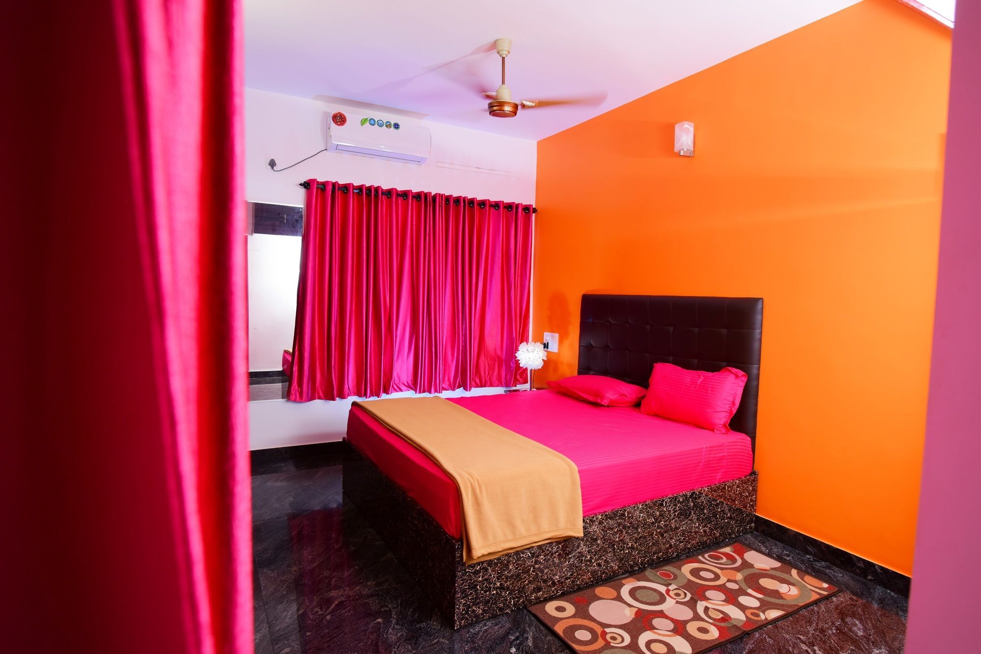 Beersheba Three Bed Room A/C Apartments Thiruvananthapuram Екстер'єр фото